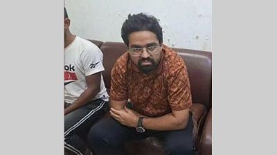 পুলিশভ্যানে লাশ পোড়ানো: পুলিশ কর্মকর্তা কাফীকে জিজ্ঞাসাবাদ