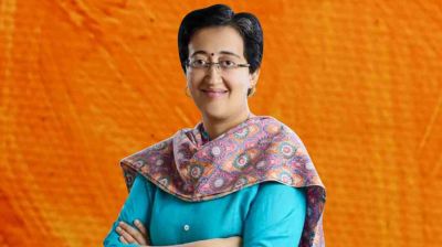 দিল্লির সবচেয়ে কমবয়সী মুখ্যমন্ত্রী হিসেবে শপথ নিলেন অতীশি