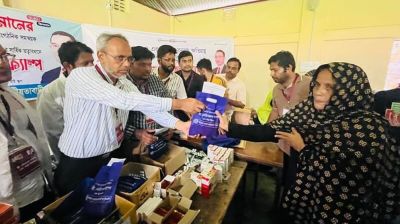 বন্যার্তদের জন্য বিনামূল্যে চিকিৎসা ক্যাম্প বিএনপির	