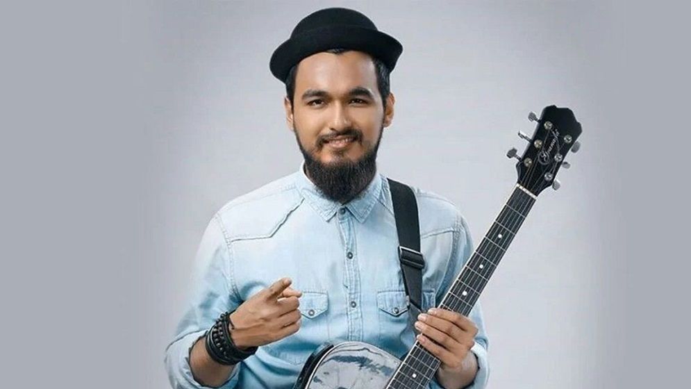 নিজের কাঁধে সব দোষ  নিলেন নোবেল