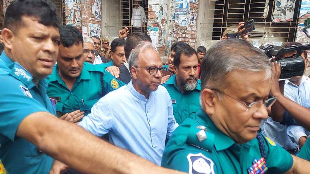 জামিন পেলেন সাংবাদিক মাহমুদুর রহমান