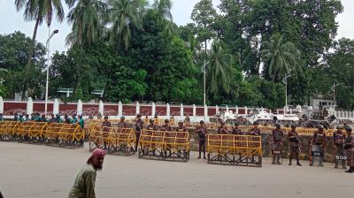 বঙ্গভবনের সামনে নিরাপত্তা জোরদার, নেই বিক্ষোভকারীরা