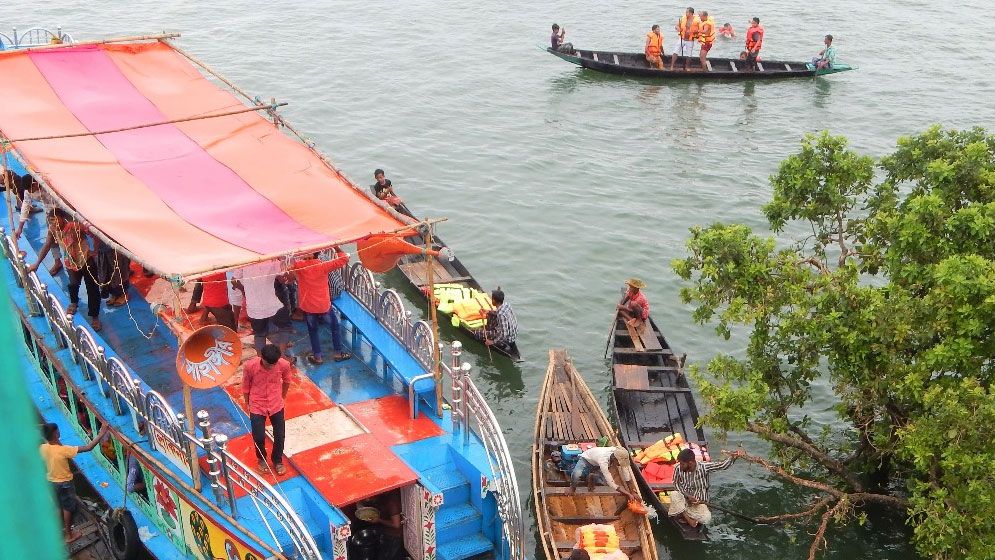 টাঙ্গুয়ার হাওরে পর্যটক নিখোঁজ 