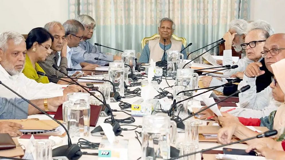 উপদেষ্টা পরিষদ পুনর্গঠন ঘিরে আলোচনা, বিতর্ক ও ক্ষোভ