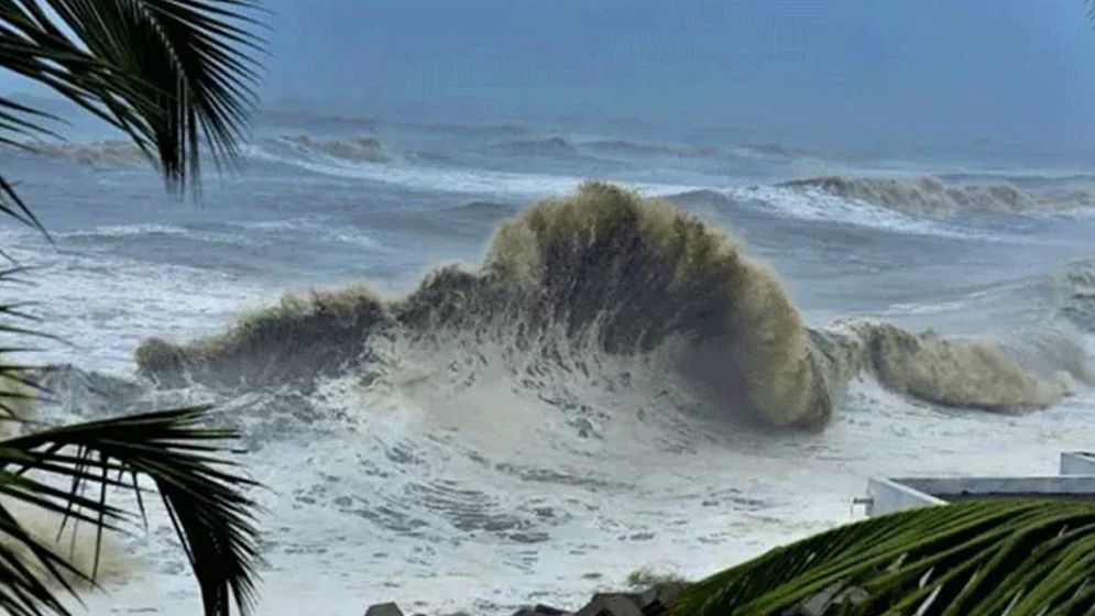 সাগরে নিম্নচাপ, বৃষ্টি ও তাপমাত্রা নিয়ে নতুন বার্তা