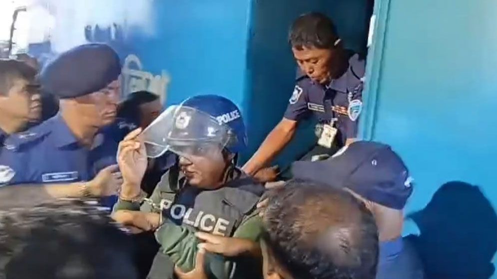 বাসযাত্রীকে পুড়িয়ে হত্যায় সাবেক আইজিপি শহীদুল ও যুগ্ম সচিব কিবরিয়া রিমান্ডে