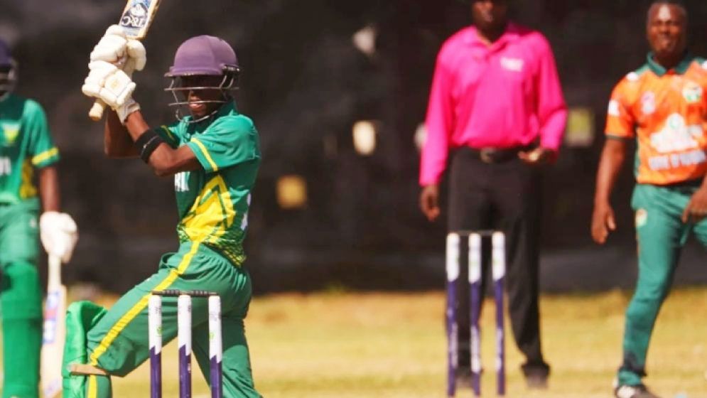 মাত্র ৭ রানে অলআউট হয়ে বিশ্বরেকর্ড