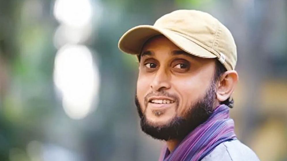 শেখ হাসিনার পক্ষে স্ট্যাটাস, শিল্পীদের একহাত নিলেন ফারুকী