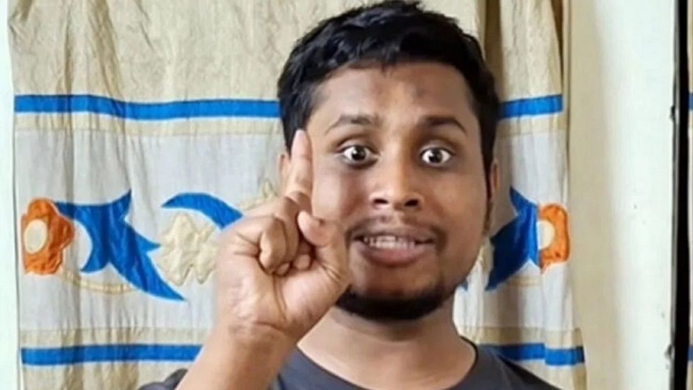 সময় টিভির ক্যু ও সচিবালয়ে আগুন নিয়ে ‘আগুনঝরা’ স্ট্যাটাস হাসনাতের, যা লিখলেন