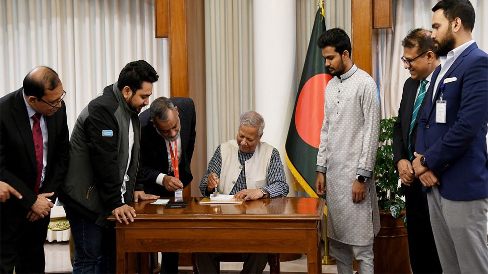 ‘তারুণ্যের উৎসব ২০২৫’ এর উদ্বোধনী খামে সই করলেন প্রধান উপদেষ্টা