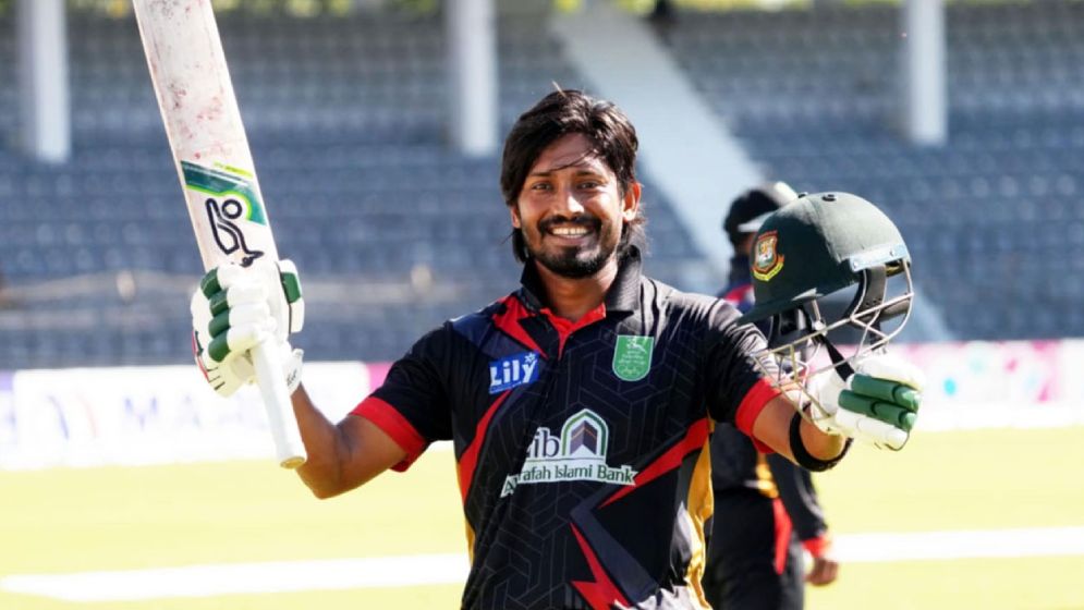 সেঞ্চুরির পর জাতীয় দলে ফেরা নিয়ে যা বললেন বিজয়