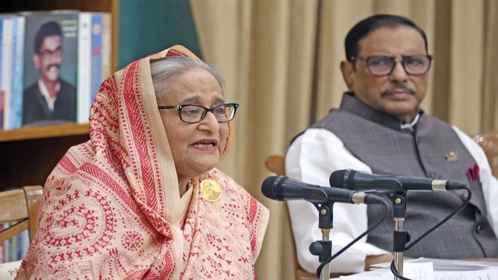 শেখ হাসিনা-কাদেরসহ ১২৬ জনের বিরুদ্ধে মামলা