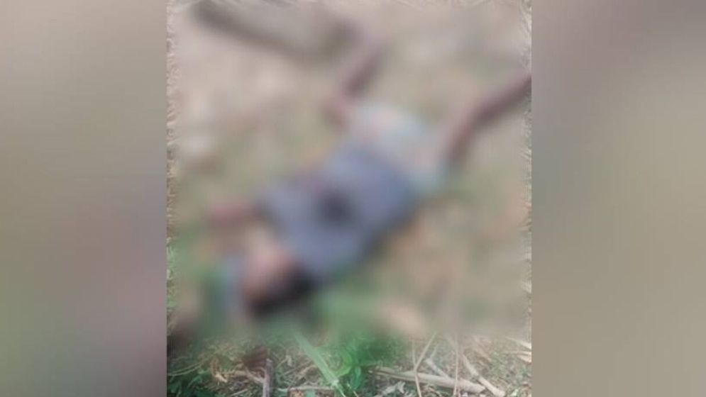 ভারত সীমান্তে পড়ে আছে গুলিবিদ্ধ বাংলাদেশির মরদেহ