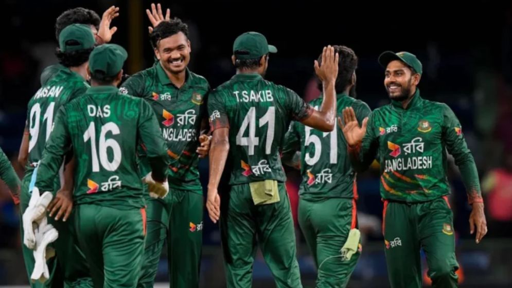 বর্ষসেরা ওয়ানডে দলে বাংলাদেশি তারকা