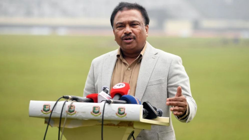 বিপিএলে ক্রিকেটারদের পারিশ্রমিক নিয়ে ফারুকের অদ্ভুত ব্যাখ্যা