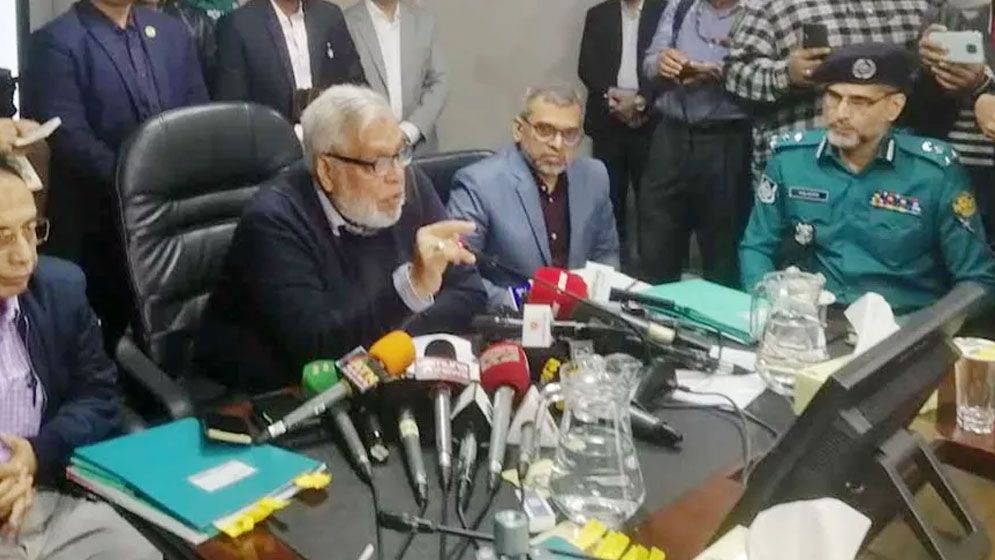 উন্নতি না হলে বিআরটিএ বন্ধের চিন্তা করা হবে: সড়ক উপদেষ্টা