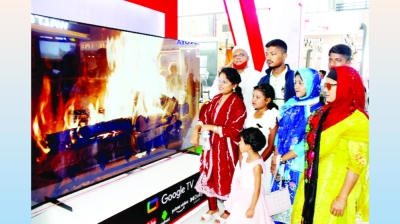 জমে উঠেছে বাণিজ্যমেলা