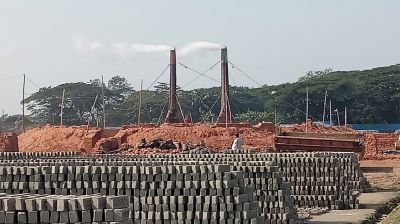 নোয়াখালীতে অবৈধ ইটভাটায় পরিবেশ বিপর্যয়, রহস্যময় ভূমিকায় প্রশাসন