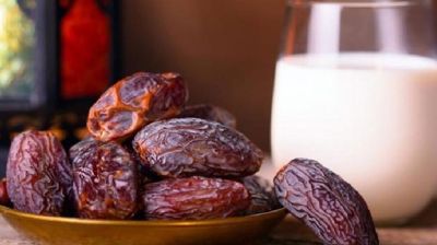 দুধে খেজুর মিশিয়ে খান, ৩ রোগ ধারেকাছে ঘেঁষবে না