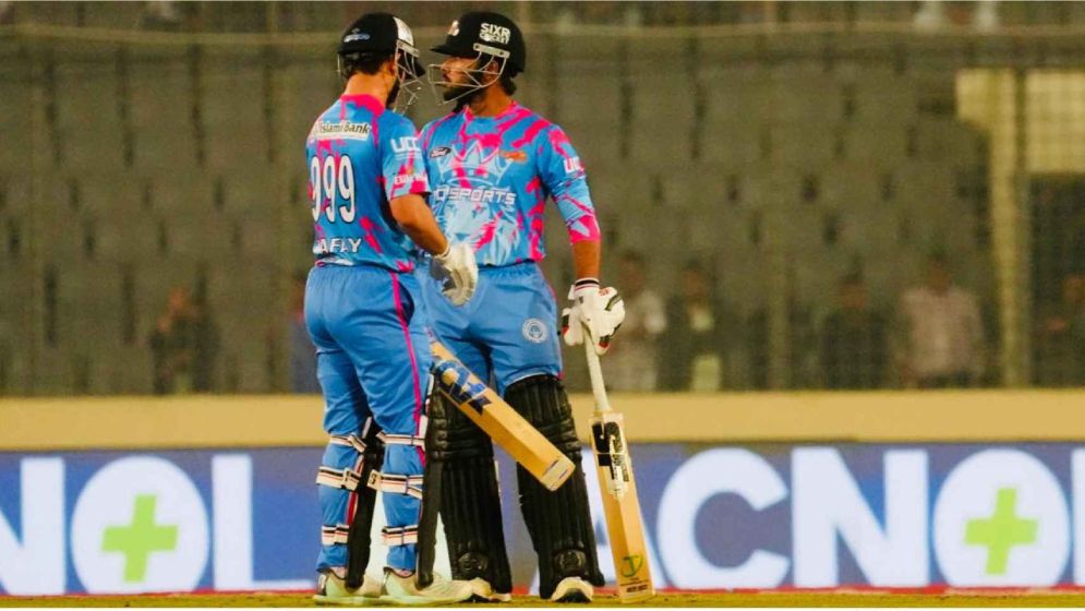 শিরোপার লড়াইয়ে বরিশালকে দুইশ’ ছোঁয়া লক্ষ্য চট্টগ্রামের