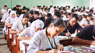 ২৪ জুলাইয়ের এইচএসসি পরীক্ষা স্থগিত: শিক্ষা উপদেষ্টা