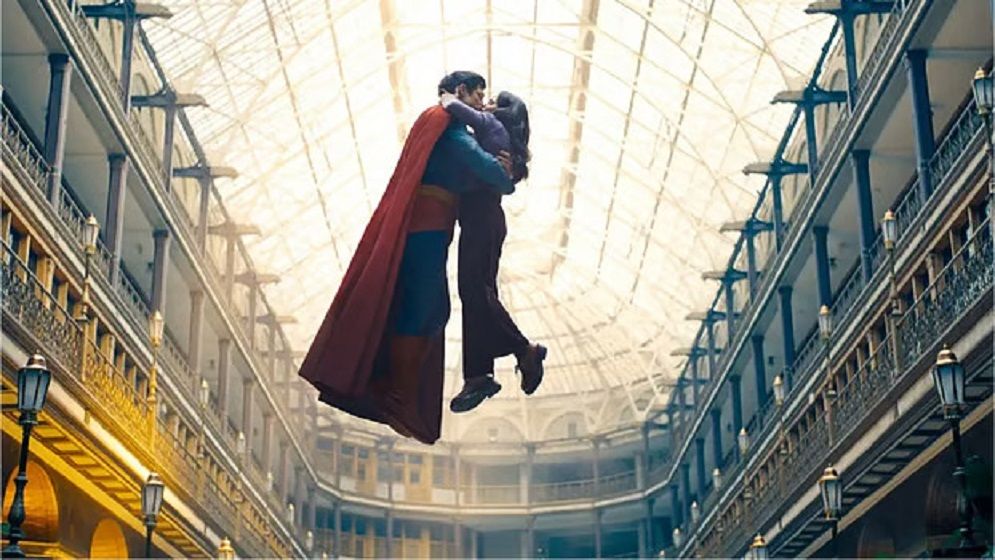সুপারম্যানের চুমুর দৃশ্য কেটে ফেললো ভারত, সমালোচনার ঝড়