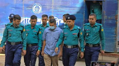ট্রাইব্যুনালে পৌঁছেছেন রাজসাক্ষী সাবেক আইজিপি মামুন