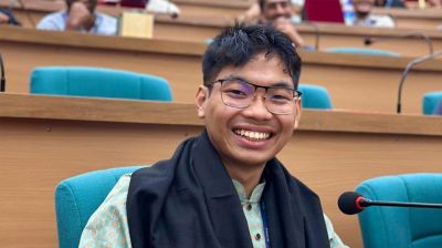 ডাকসু থেকে পদত্যাগের ঘোষণা সর্বমিত্র চাকমার