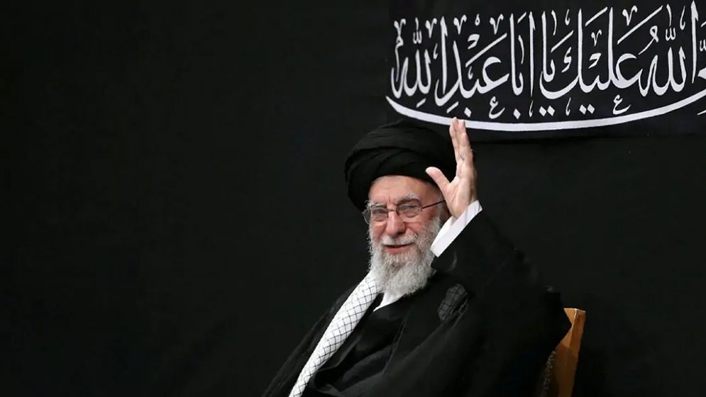 তাঁর অনুপস্থিতিতে ইরান পরিচালানোর নির্দেশনা দিলেন খামেনি