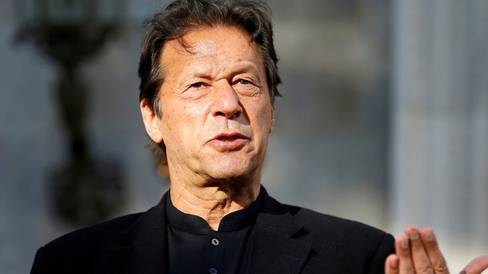 কারাগারে দৃষ্টিশক্তি হারিয়ে ফেলছেন ইমরান, সুচিকিৎসার আহ্বান ওয়াসিম-ওয়াকারের  