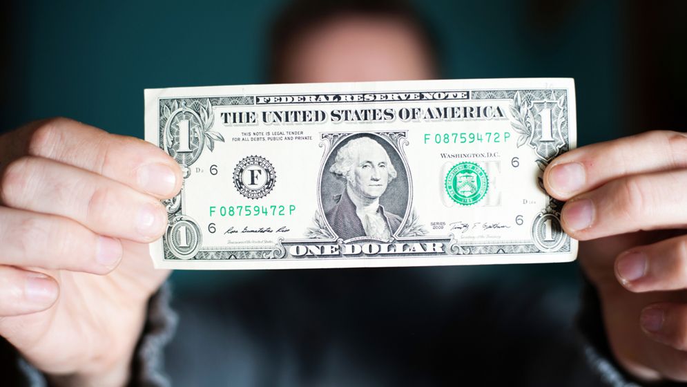 ফেব্রুয়ারির ২১ দিনে এলো ২৩০ কোটি ডলার