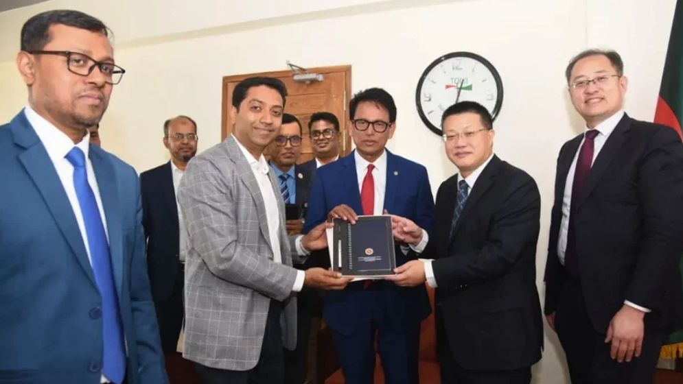 ১০ হাজার শিক্ষার্থীকে চীনা ভাষা শিক্ষা দেওয়া হবে  