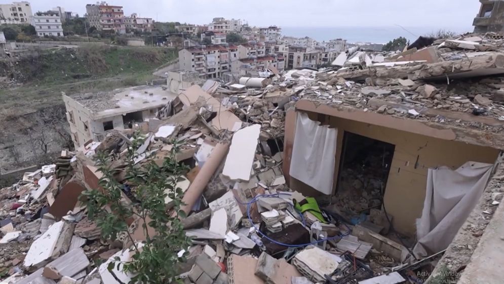 লেবাননে ইসরায়েলি হামলায় হিজবুল্লাহ কমান্ডারসহ নিহত ১২  