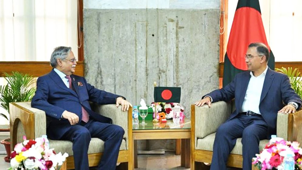  রাষ্ট্রপতির সঙ্গে প্রধানমন্ত্রী তারেক রহমানের সৌজন্য সাক্ষাৎ