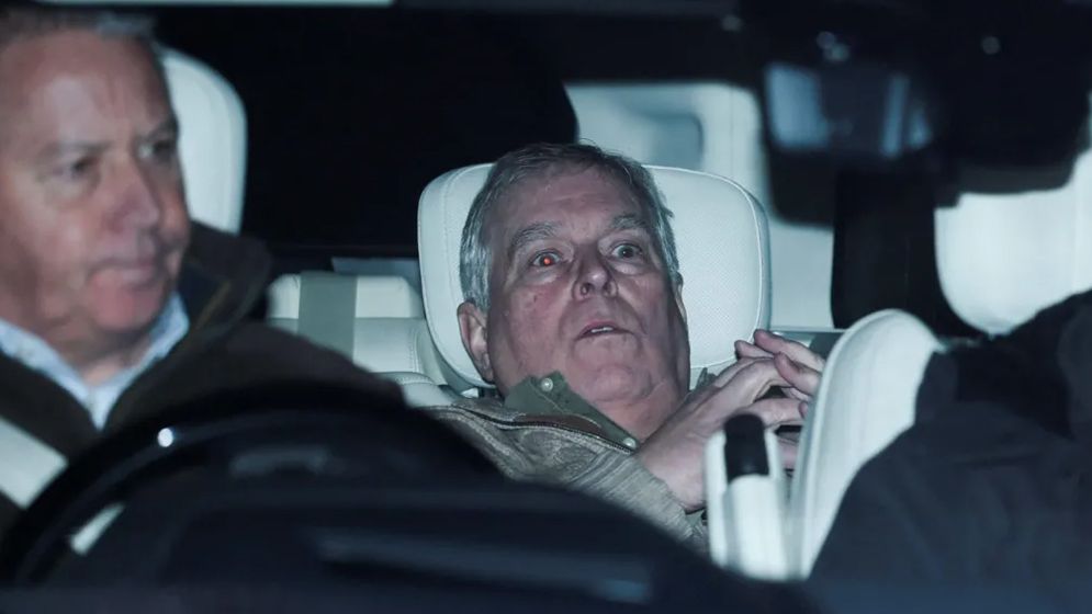 ছাড়া পেলেন সাবেক ব্রিটিশ রাজপুত্র অ্যান্ড্রু, তদন্ত চলবে