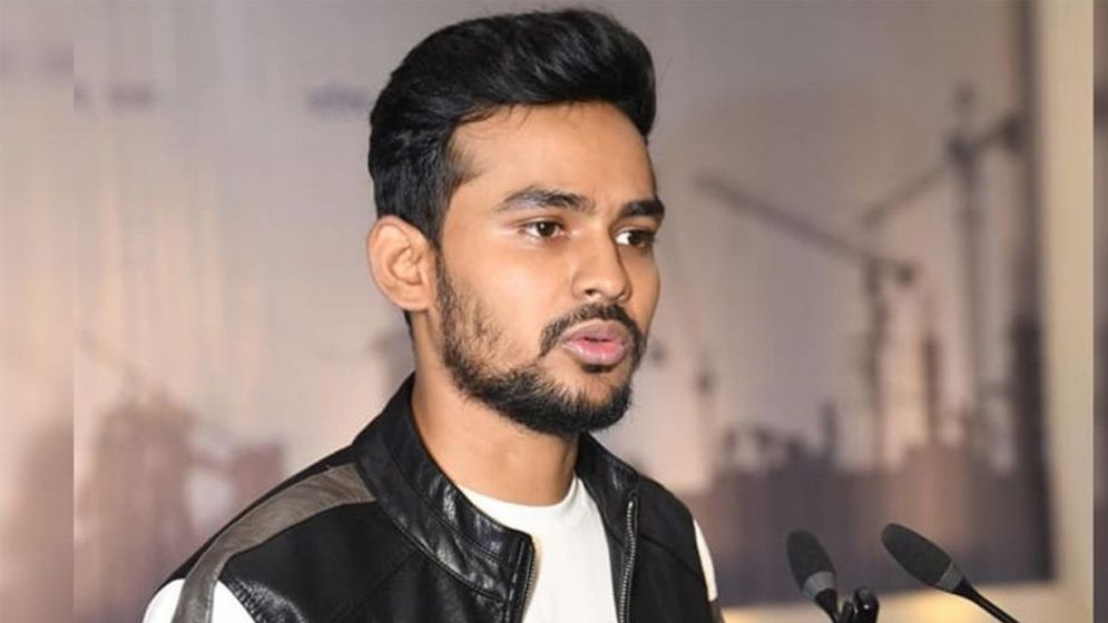 জনরায়কে বৃদ্ধাঙ্গুলি দেখিয়ে শুরু নতুন সংসদের যাত্রা: আসিফ মাহমুদ