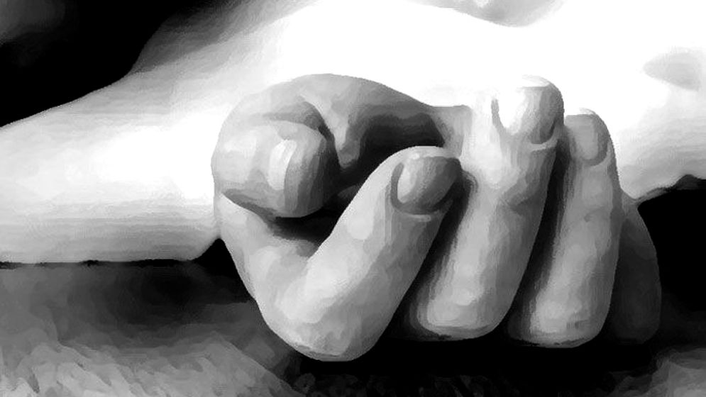 স্টেডিয়ামের পাশ থেকে পাওয়া গেল কাটা হাত