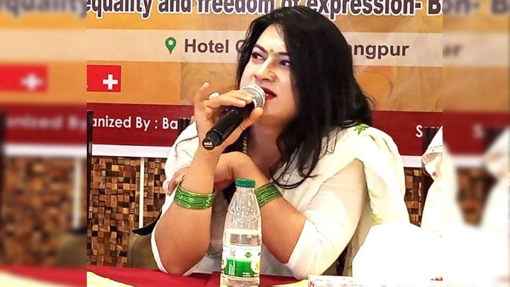 সংরক্ষিত আসন না থাকায় প্রার্থীতা প্রত্যাহার করলেন তৃতীয় লিঙ্গের সেই রানী