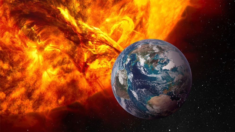 পৃথিবীর দিকে ধেয়ে আসছে তীব্র সৌরঝড়