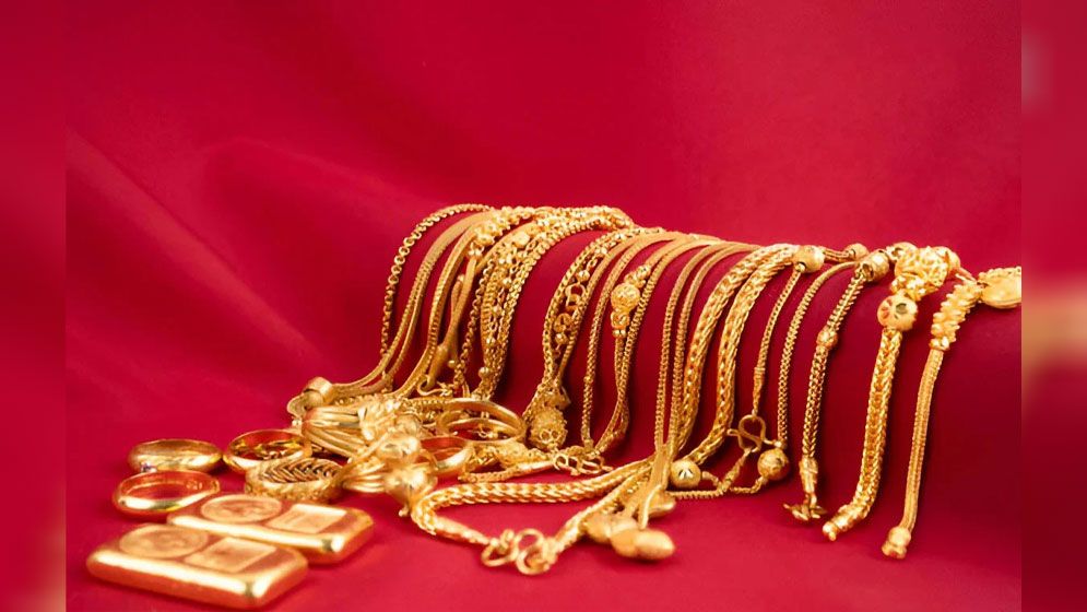 আজ কত দামে বিক্রি হচ্ছে স্বর্ণ?