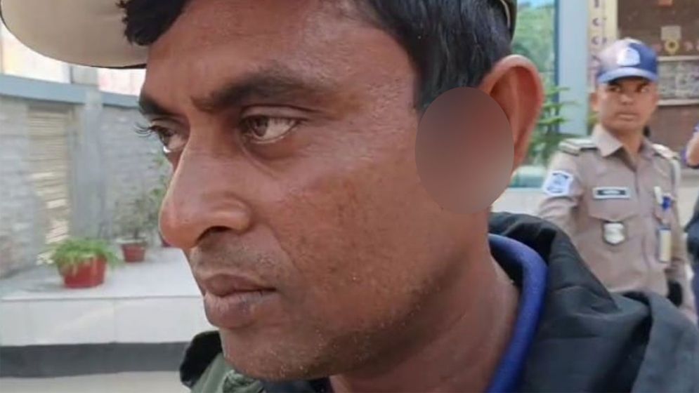 গোপালগঞ্জে ভোটকেন্দ্রে ককটেল বিস্ফোরণ, আহত ৩