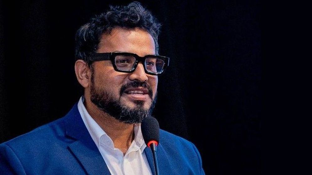 এজাজের বিদায়, নতুন প্রশাসক সুরাইয়া আখতার