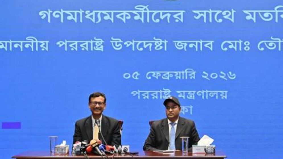 নিজেদের দোষেই ভিসা পাচ্ছে না বাংলাদেশীরা