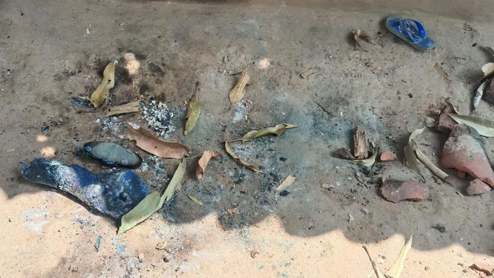 ‘ডাইনি’ আখ্যা দিয়ে নারী ও শিশুকে পুড়িয়ে হত্যা