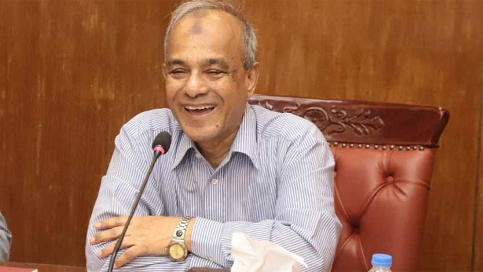 মন্ত্রণালয় ছাড়ার আগেই স্বরাষ্ট্র উপদেষ্টাকে ছেড়ে গেছেন গানম্যান ও চালক