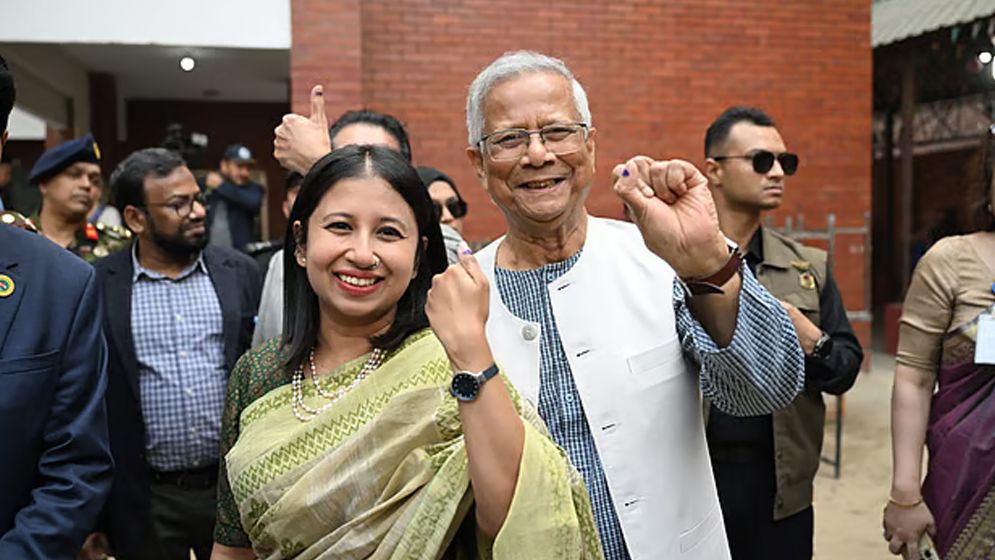 নতুন স্বপ্নের শুরু, ভোট দিয়ে বললেন প্রধান উপদেষ্টা