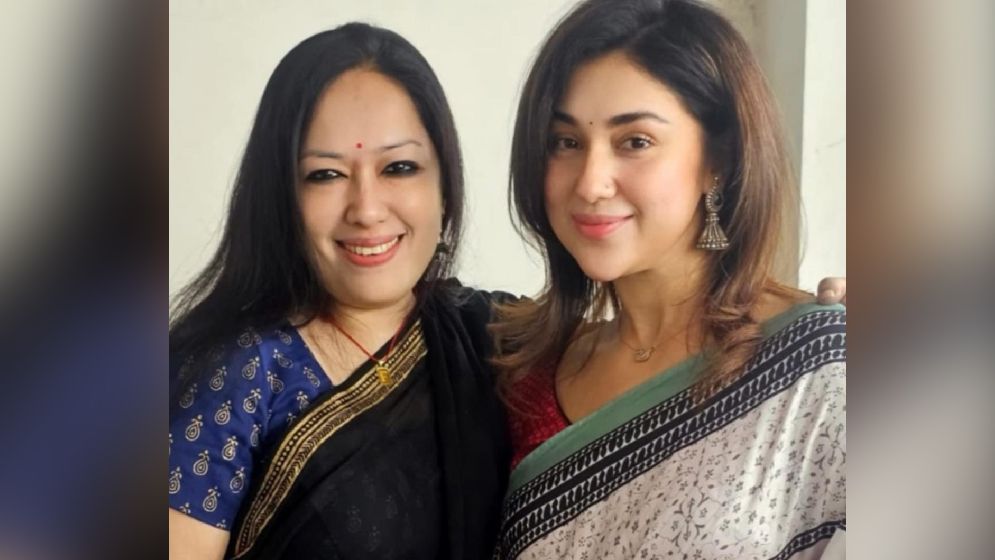 রুমিনের সঙ্গে ছবি দিয়ে কি বললেন অপু?