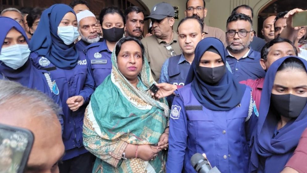 আরো এক মামলায় সাবেক মেয়র আইভীকে শ্যোন অ্যারেস্ট