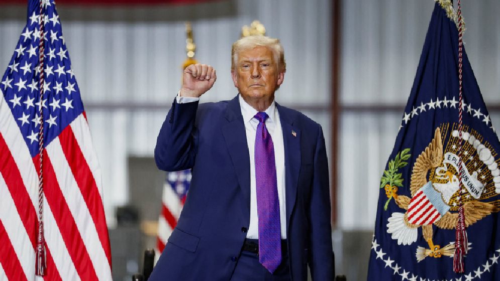 এবার ট্রাম্পের নামে হচ্ছে এয়ারপোর্ট