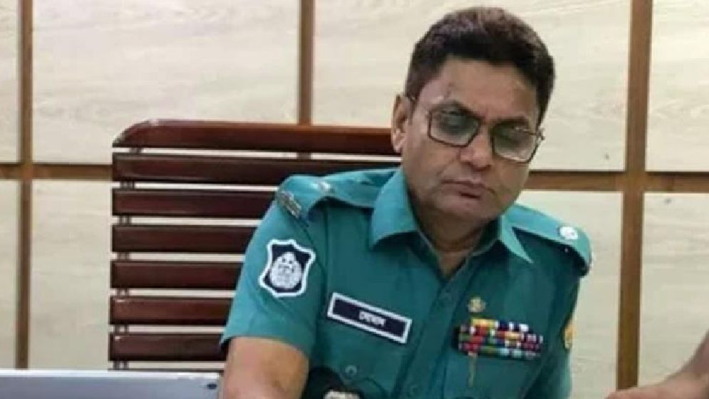 সাবেক এডিসি শিবলীর দেশত্যাগে নিষেধাজ্ঞা